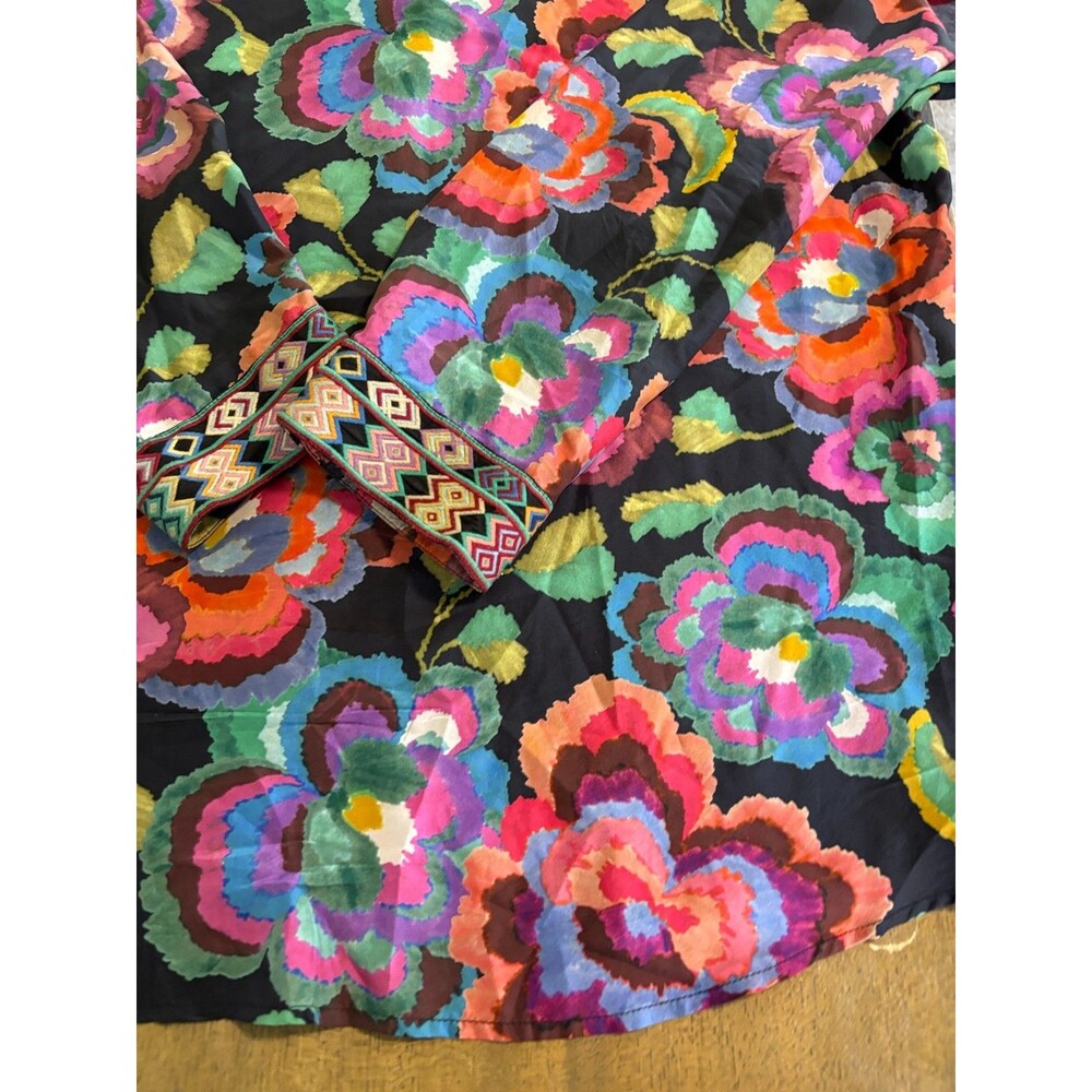 Johnny Was Workshop Shirt Womens L Multicolor Floral Silk Embroidered Cuff Boho - Picture 7 of 12